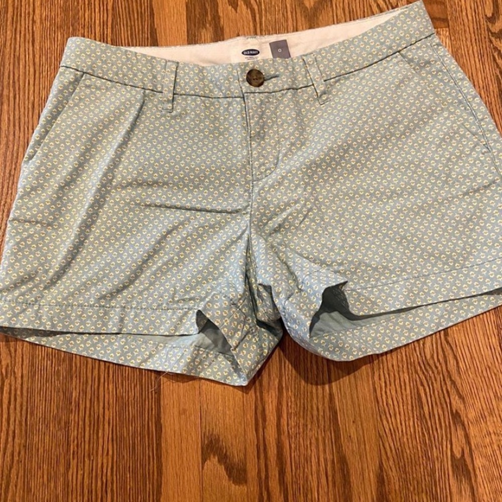 Old Navy patterned shorts